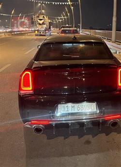 کرایسلەر 300